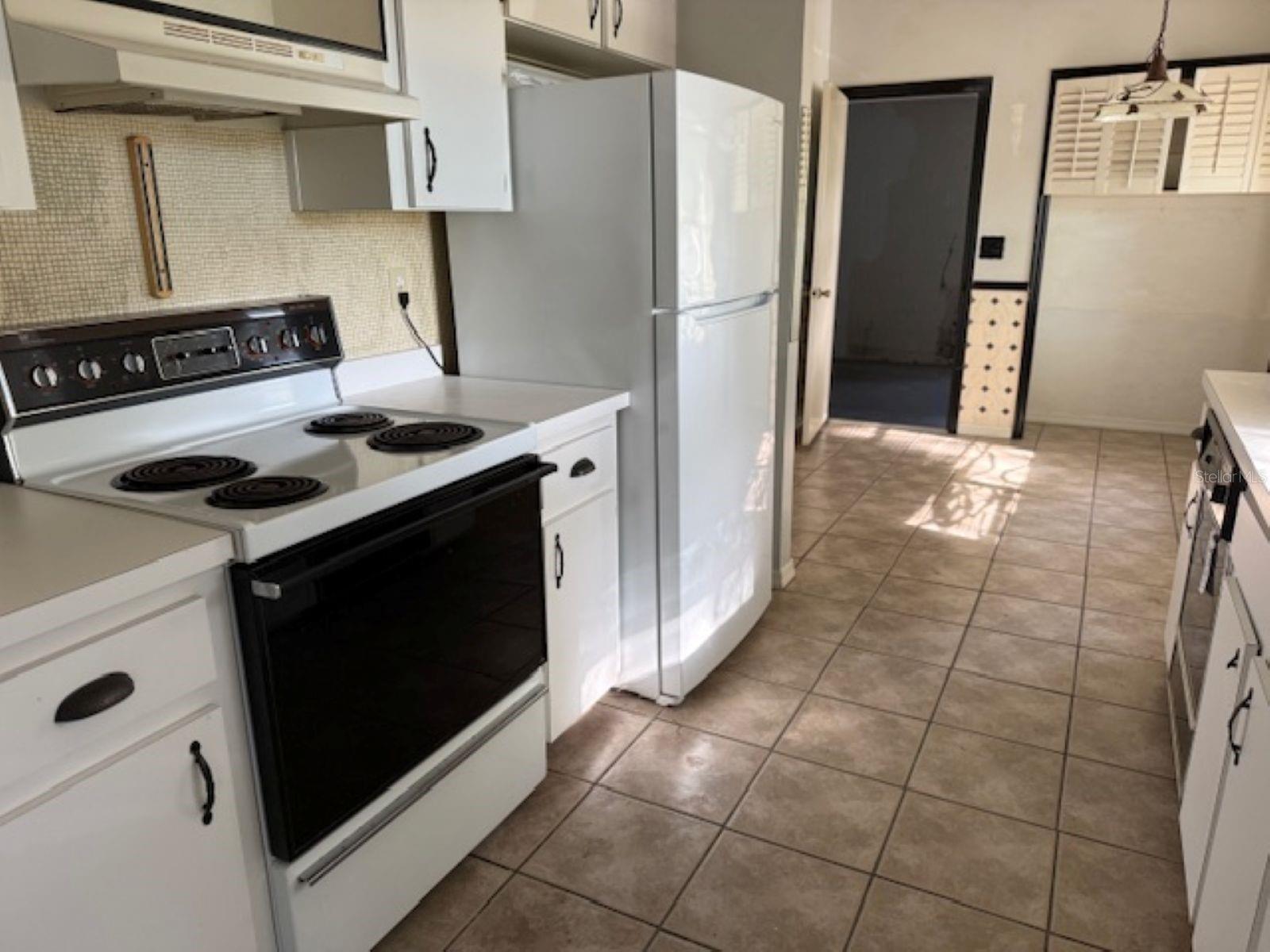 FORTY 09 STREET VILLAGE - Residential