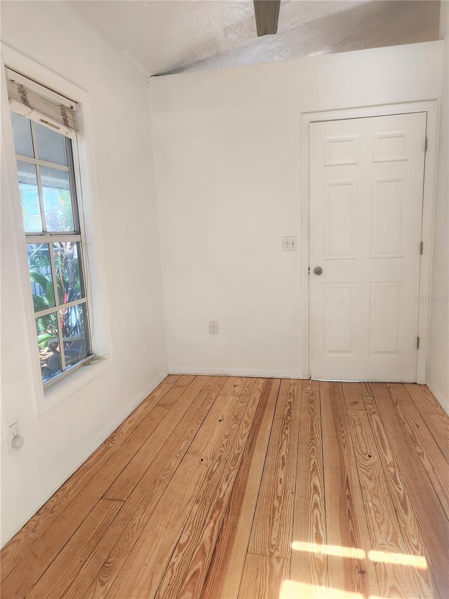 POS SUB OF BLKS G & H - Residential