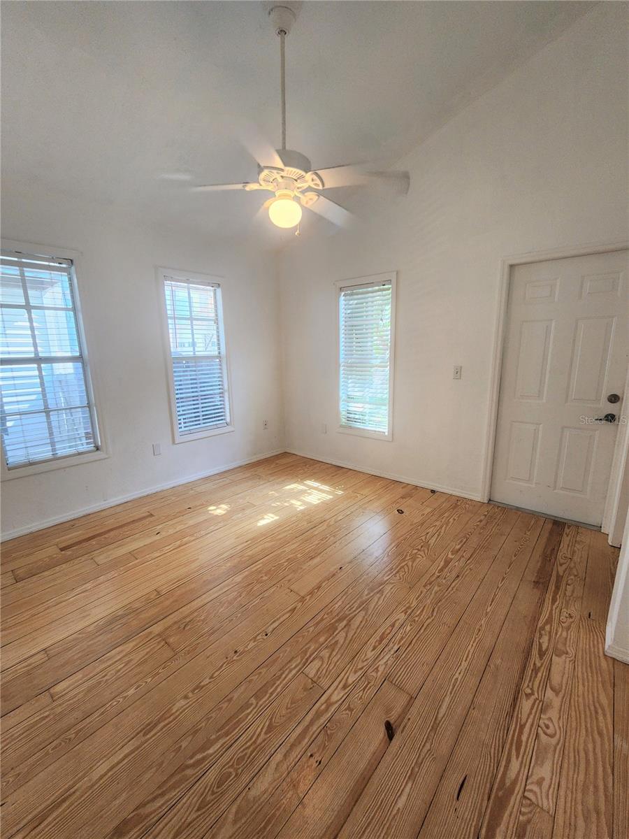 POS SUB OF BLKS G & H - Residential