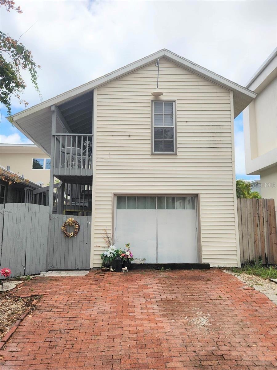 POS SUB OF BLKS G & H - Residential