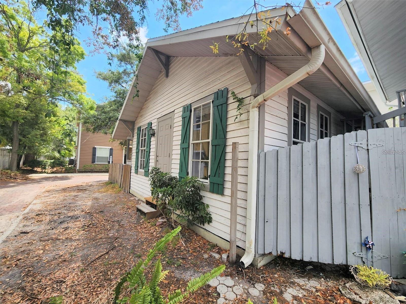 POS SUB OF BLKS G & H - Residential