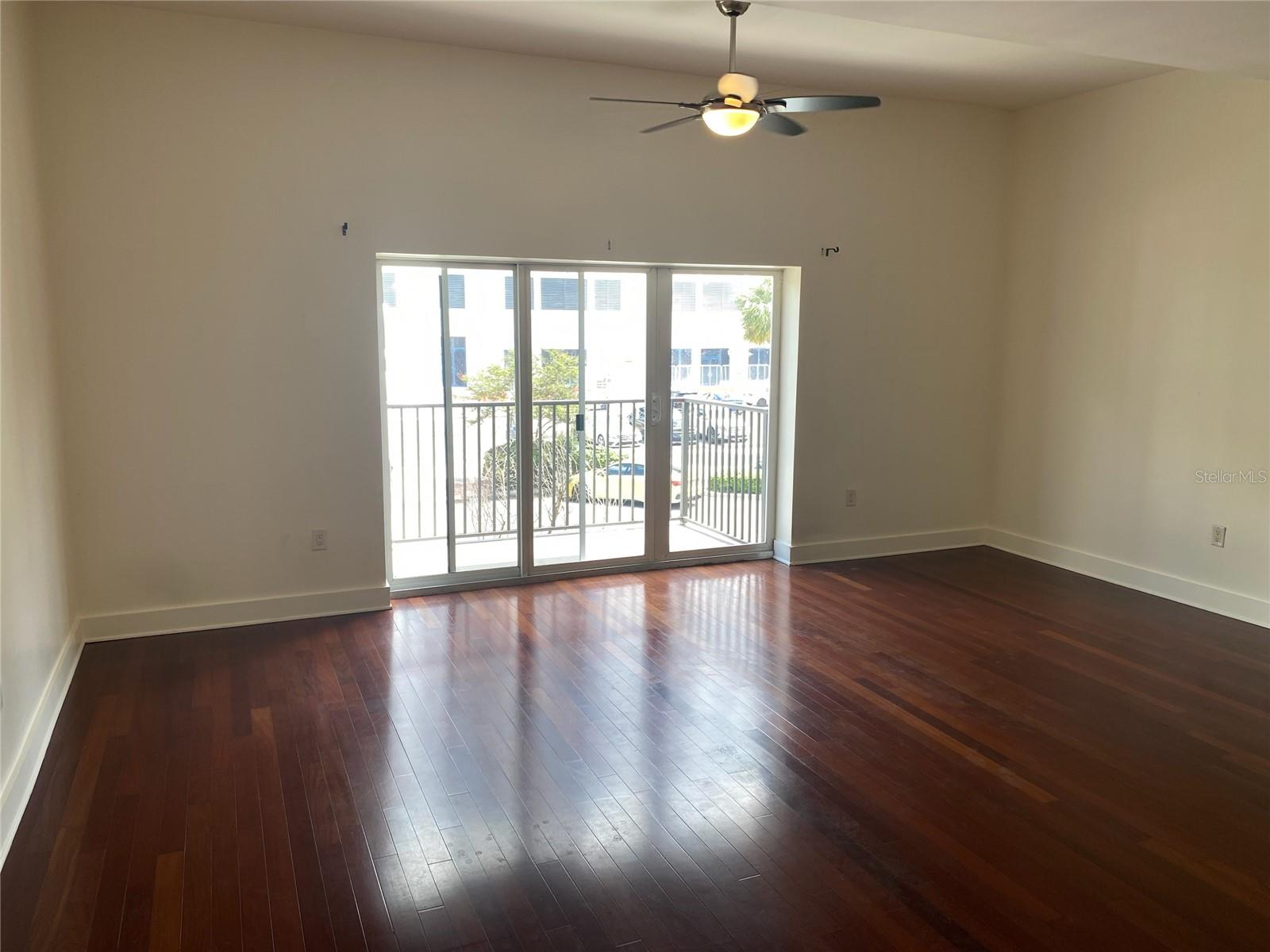 1010 CENTRAL AVENUE 106