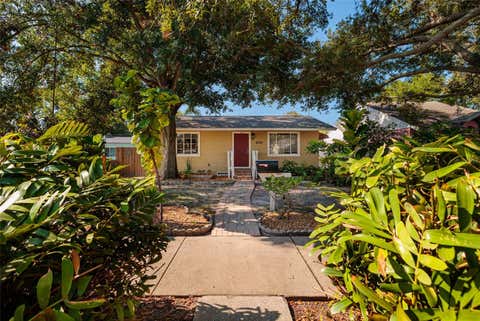 Photo of 6376 4th Avenue S, St Petersburg, FL 33707 (MLS # TB8538976)