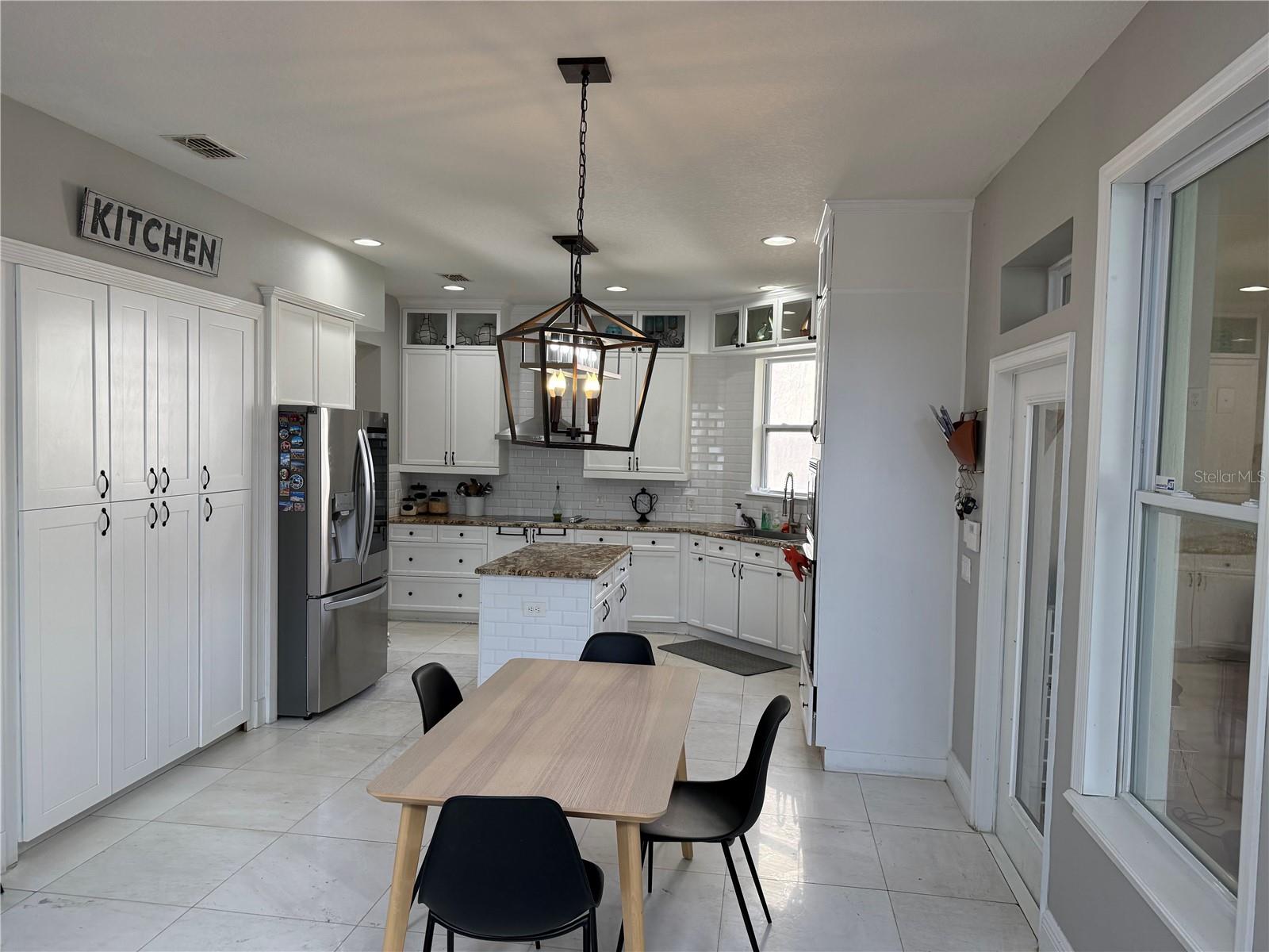 LAKES/WINDERMERE PH 04 - Residential