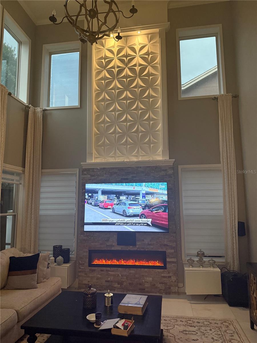 LAKES/WINDERMERE PH 04 - Residential