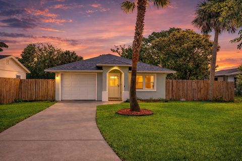 Photo of 757 Alcazar Avenue, Ormond Beach, FL 32174 (MLS # NS1087852)