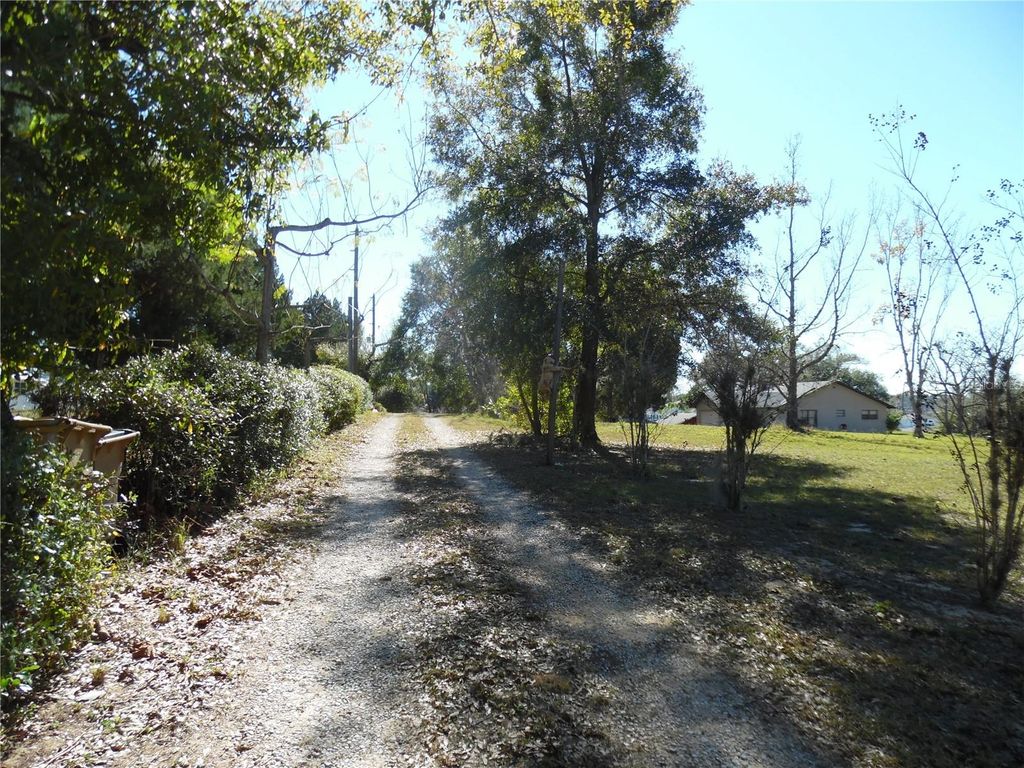 Photo of 14444 Johns Lake Road, Clermont, FL 34711 (MLS # G5106937)