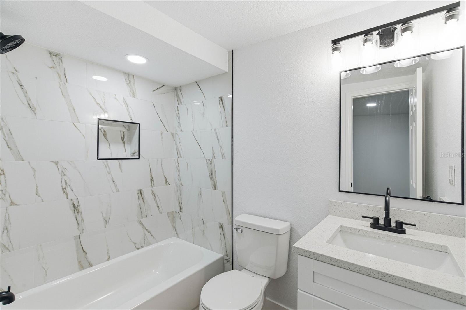 CLEVELAND HEIGHTS MANOR FIRST ADD - Residential