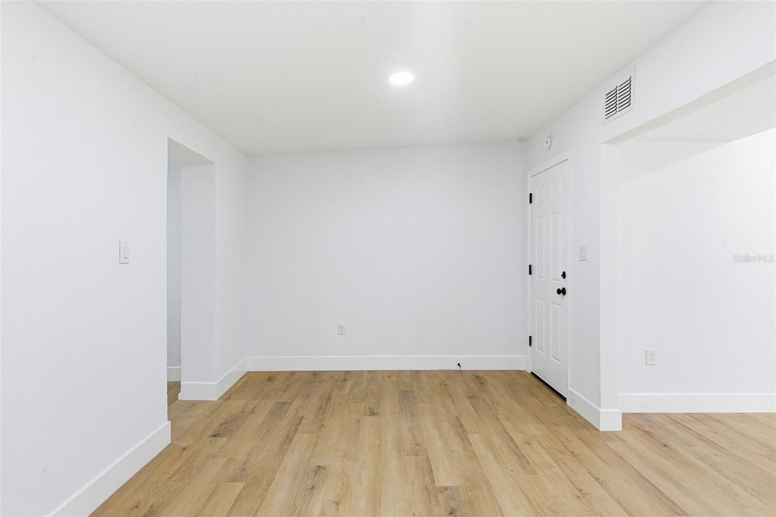 CLEVELAND HEIGHTS MANOR FIRST ADD - Residential