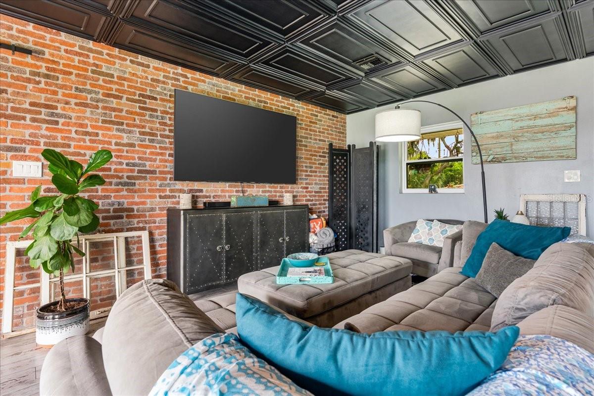 LAKE CECILE PARK - Residential