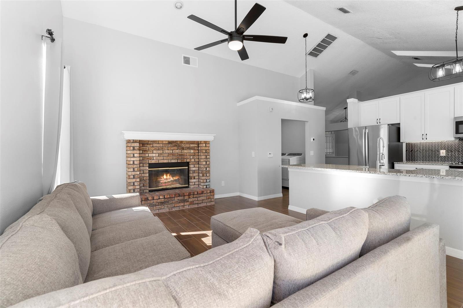 ERROL ESTATE - Residential