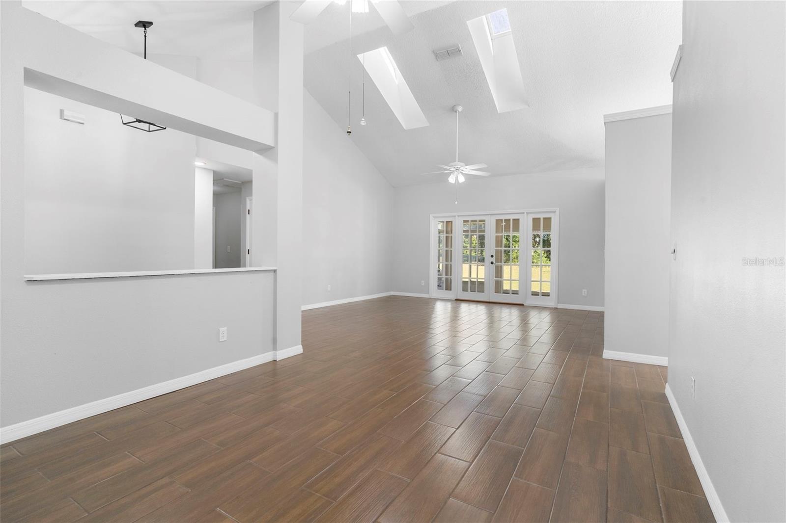 ERROL ESTATE - Residential