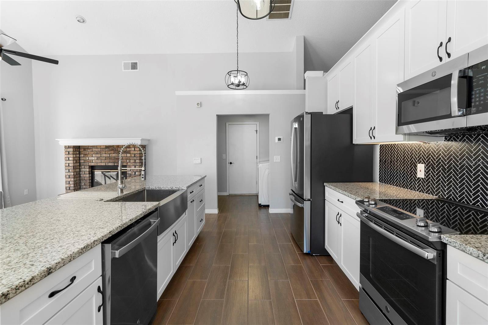 ERROL ESTATE - Residential