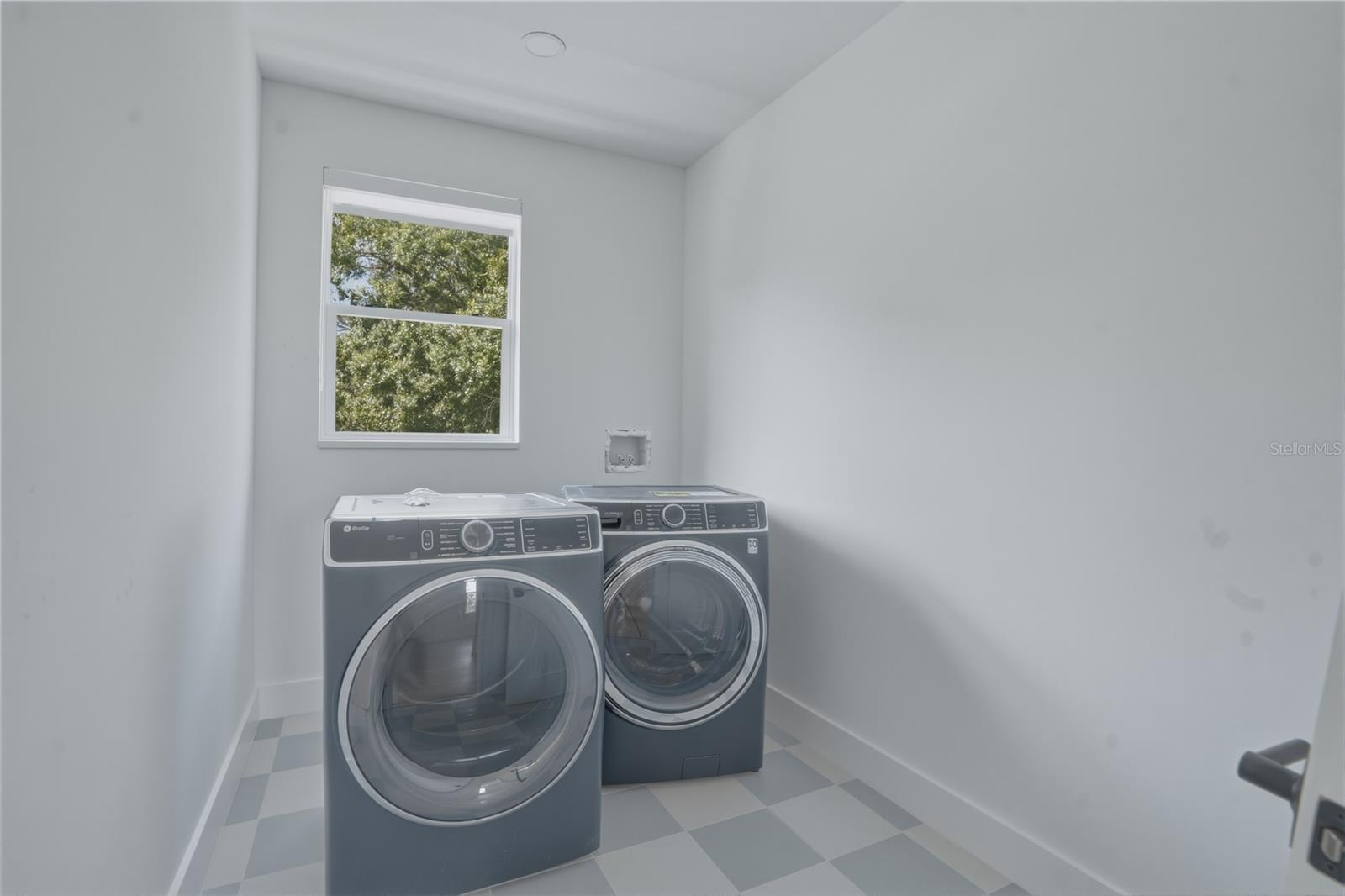 SPRING PARK REV - Residential