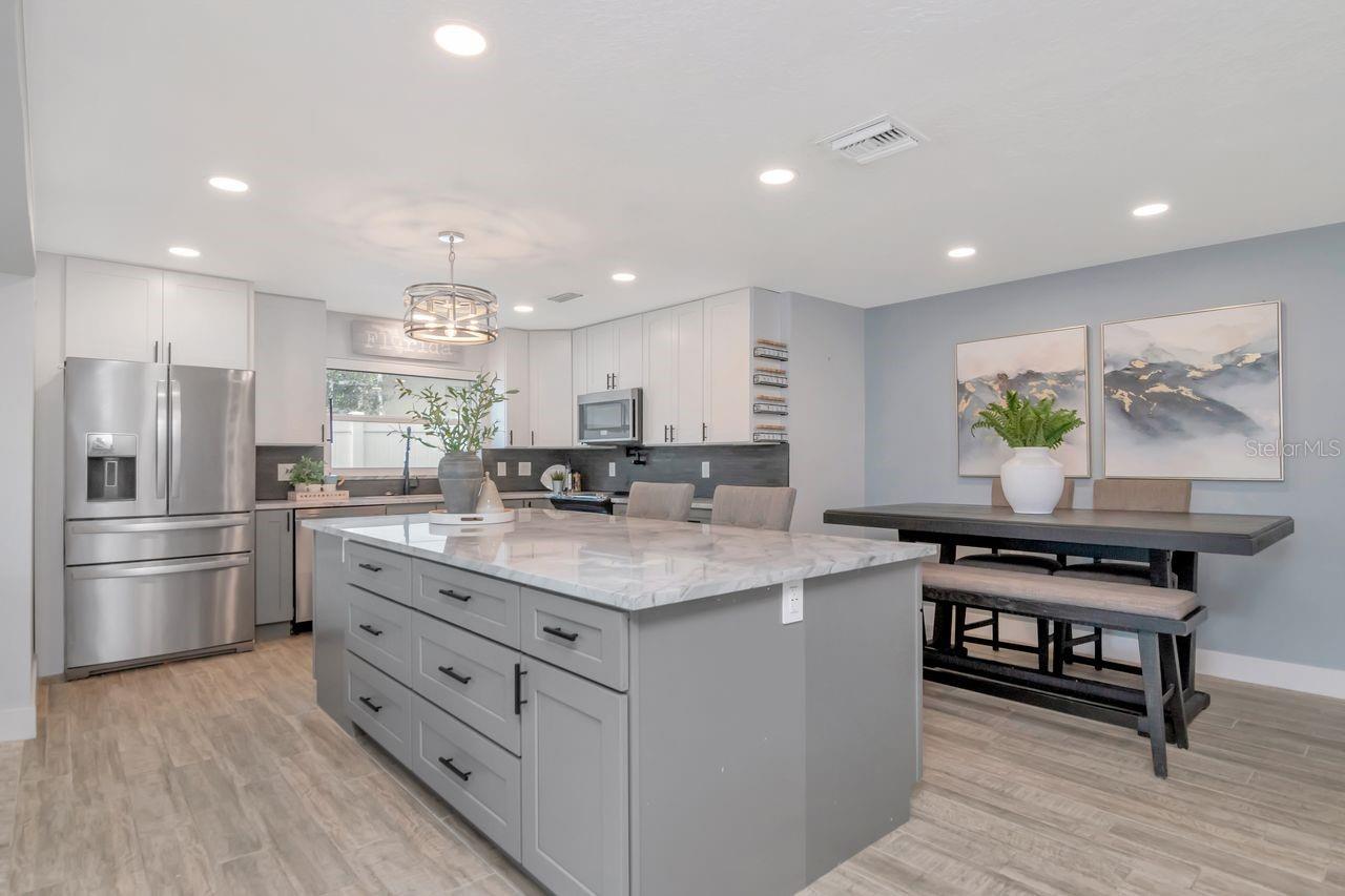 BAYWOOD VILLAGE SEC 3 - Residential