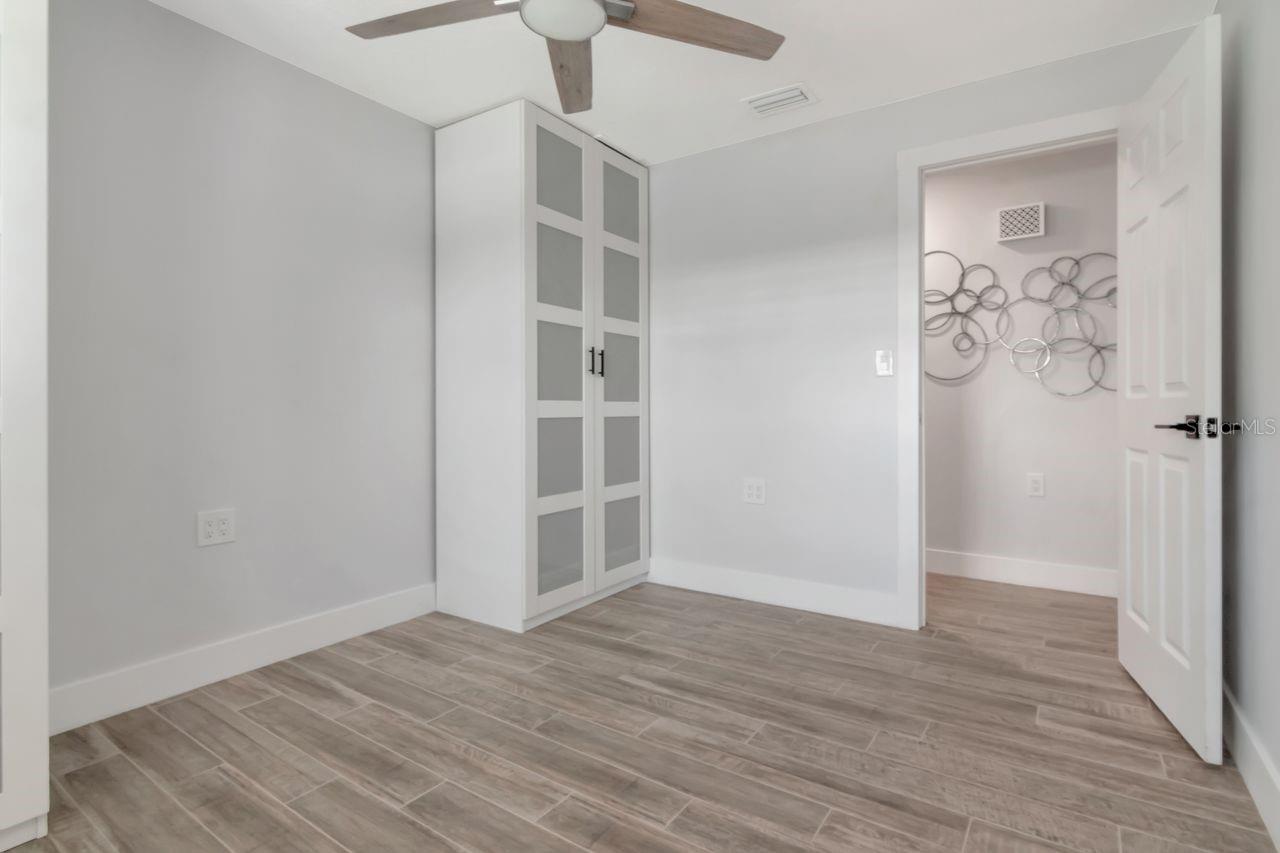 BAYWOOD VILLAGE SEC 3 - Residential