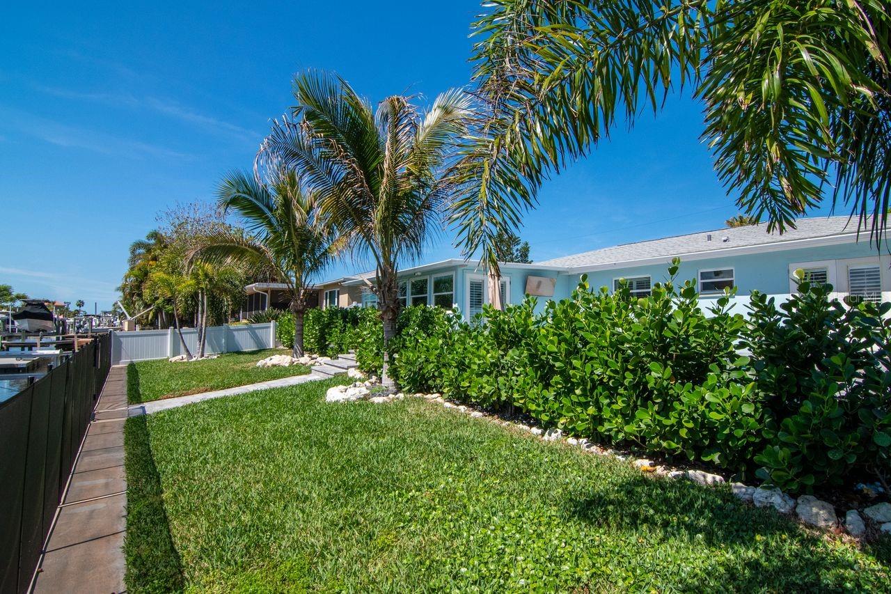 BAYWOOD VILLAGE SEC 3 - Residential