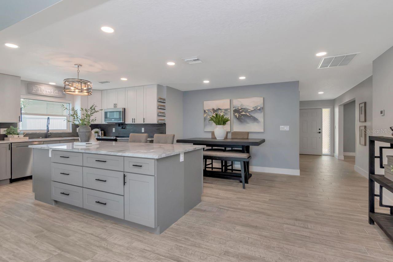 BAYWOOD VILLAGE SEC 3 - Residential