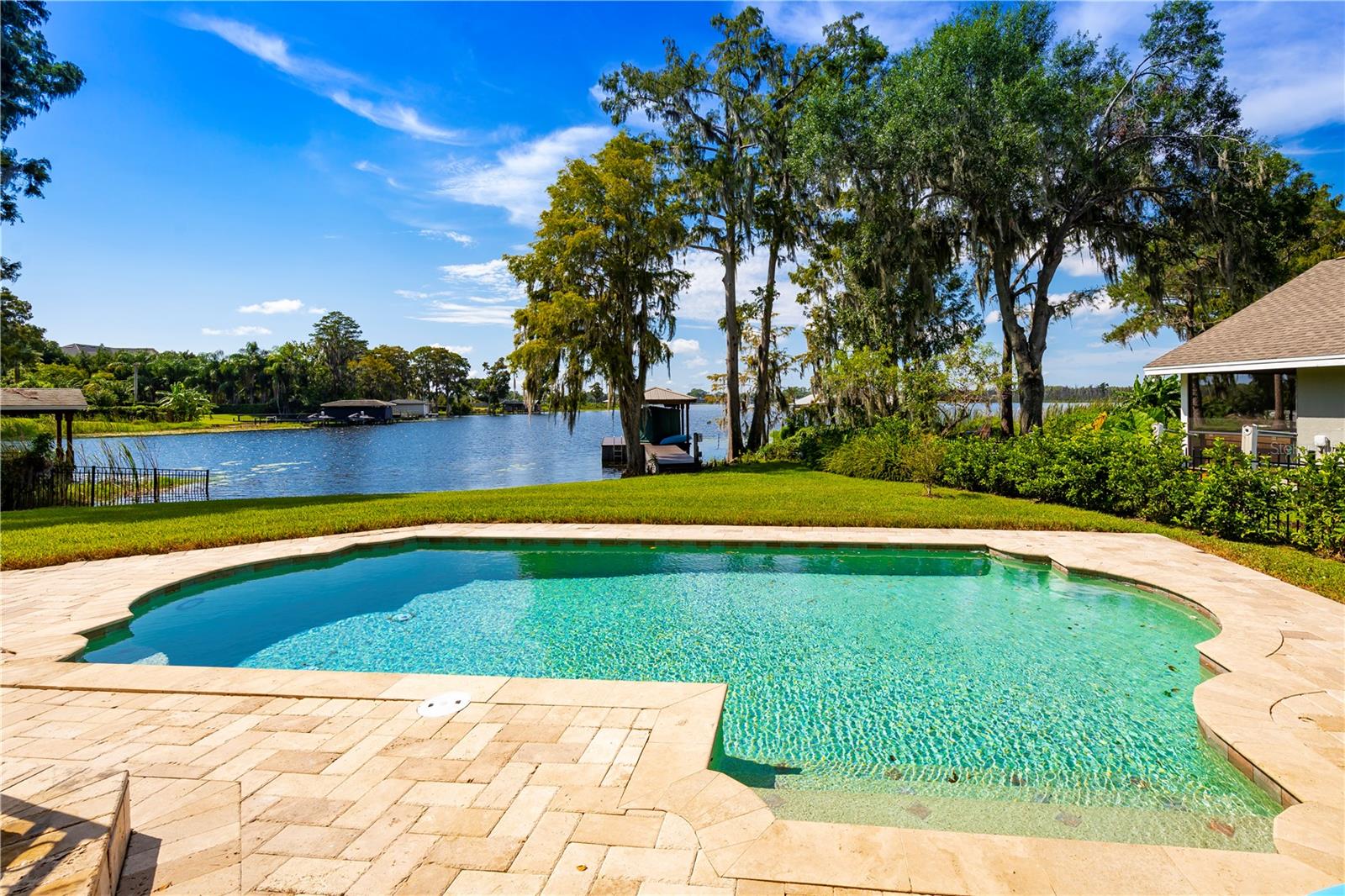 ACREAGE - Residential