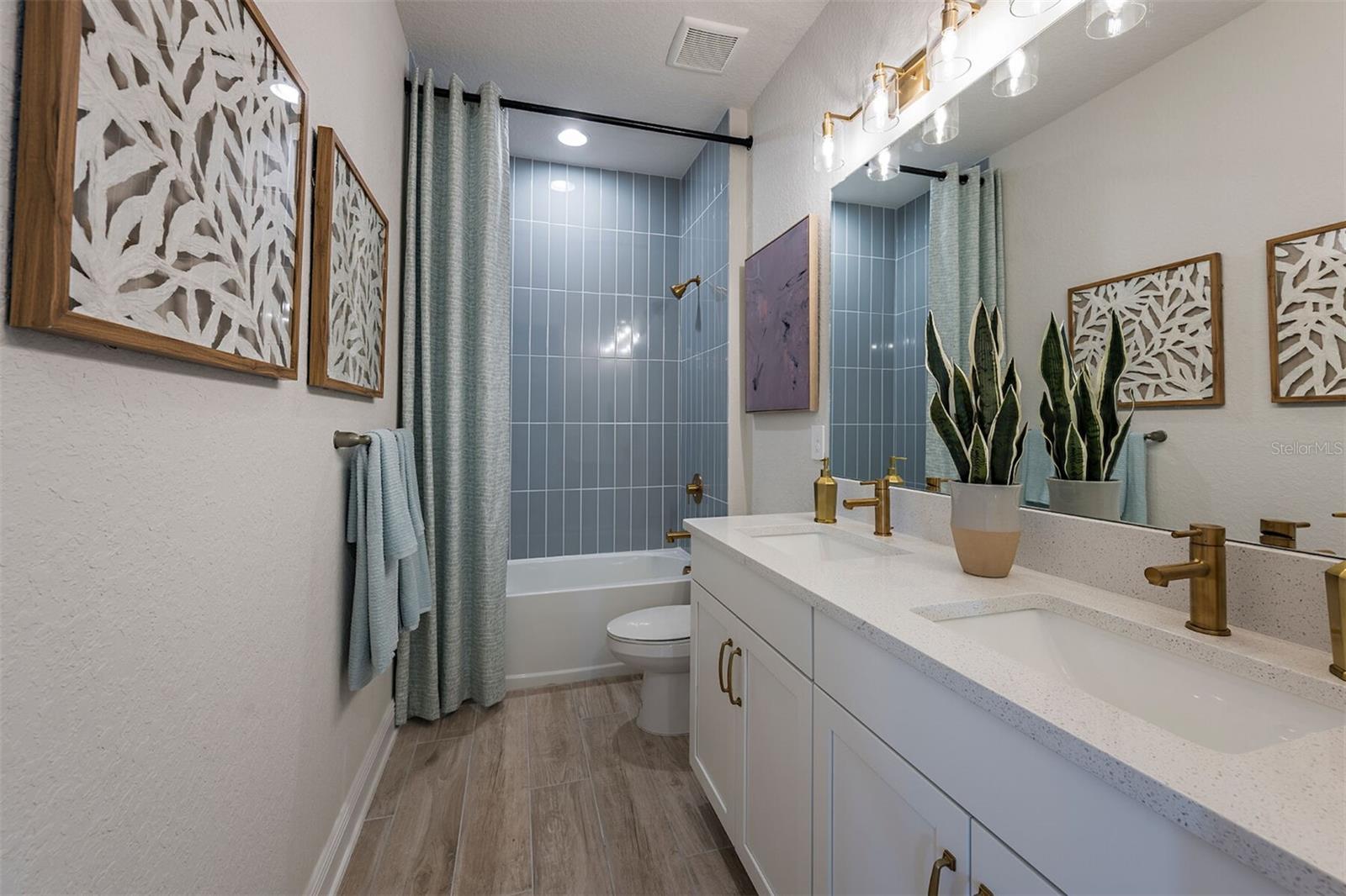 CASSATA LAKES - Residential