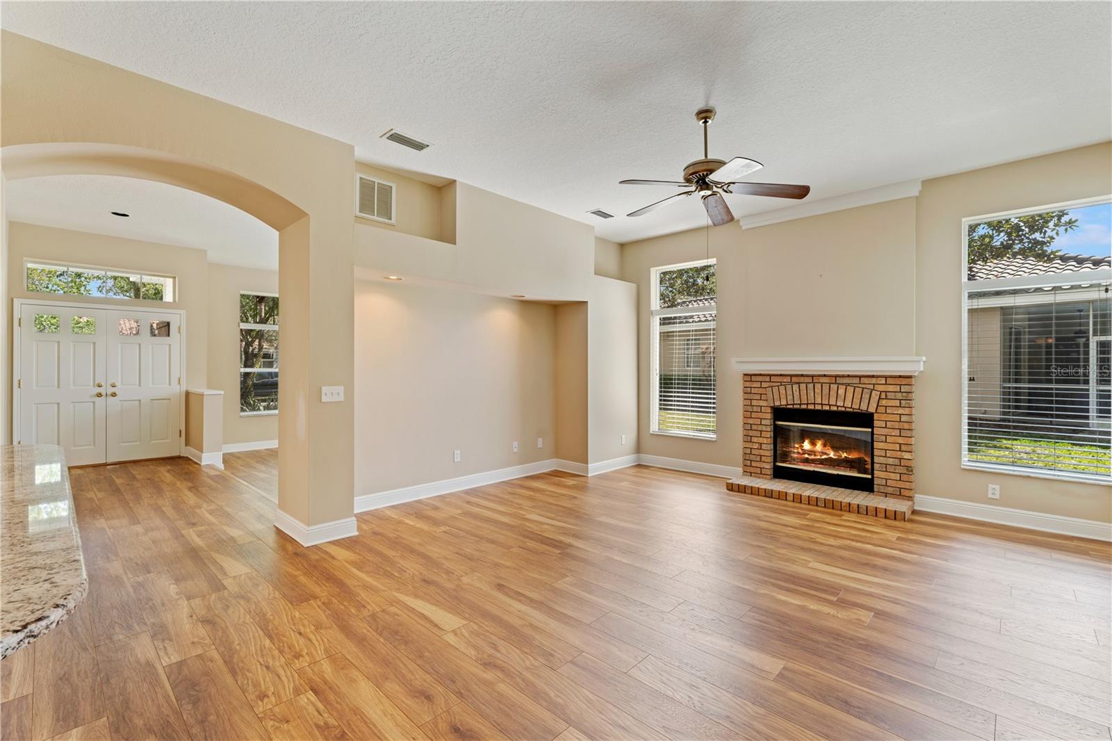 HUNTER'S GREEN, HUNTERS GREEN - Residential