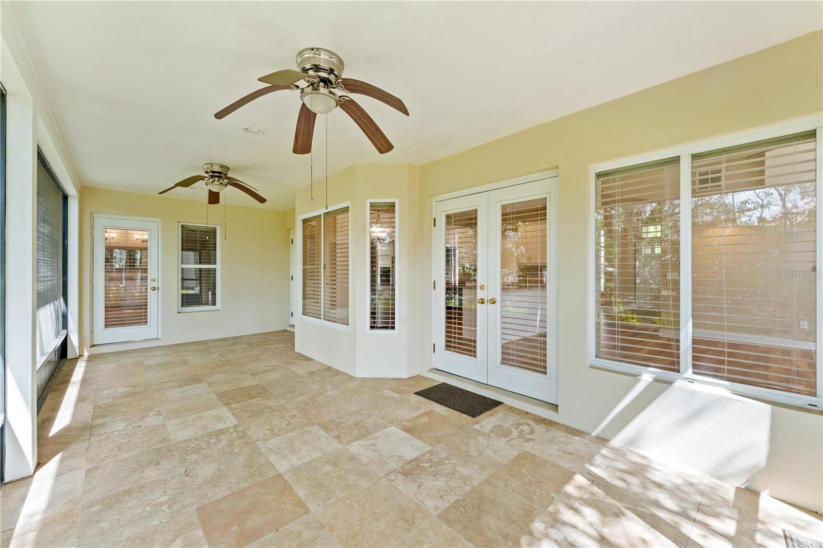 HUNTER'S GREEN, HUNTERS GREEN - Residential