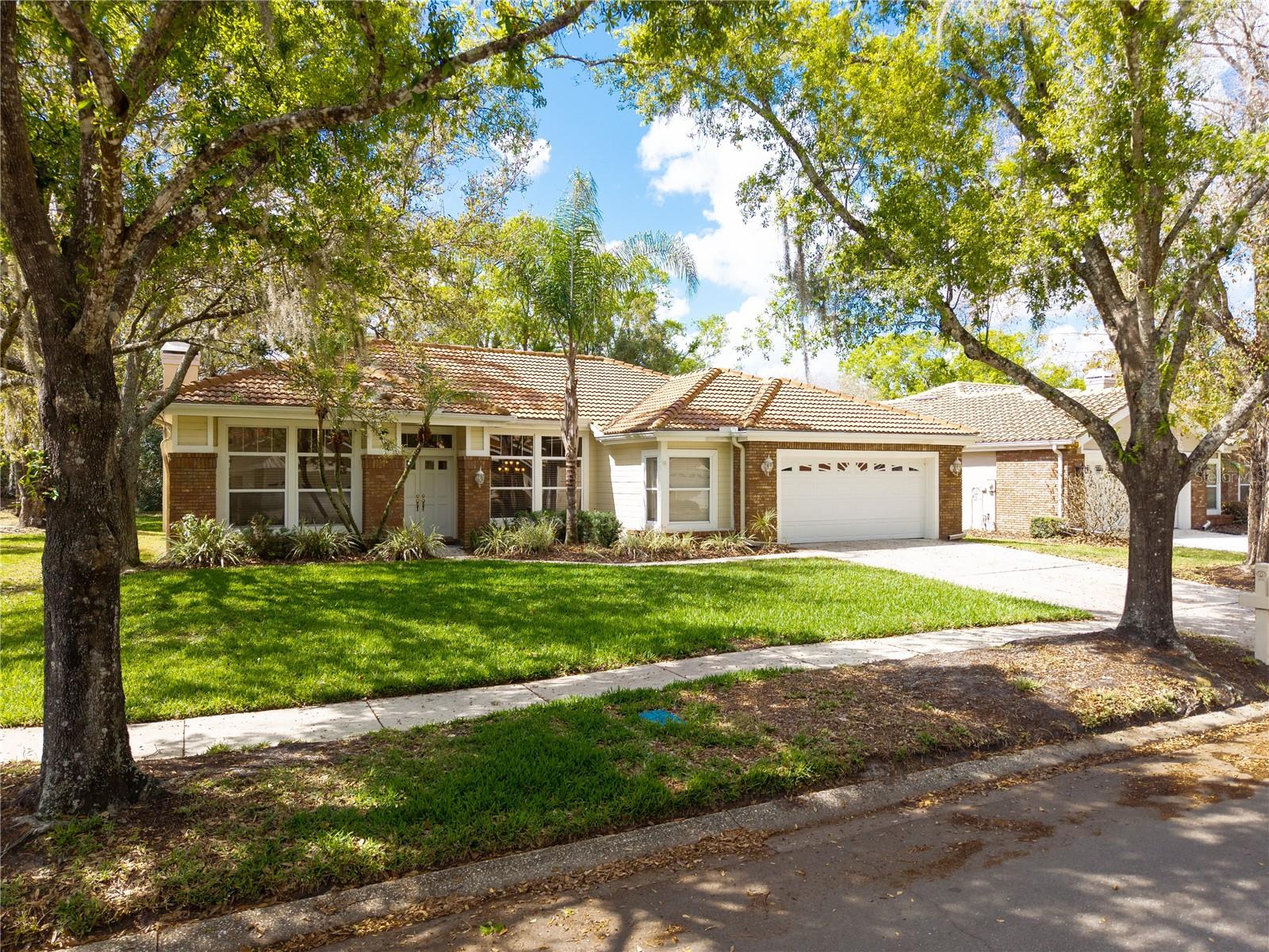 HUNTER'S GREEN, HUNTERS GREEN - Residential