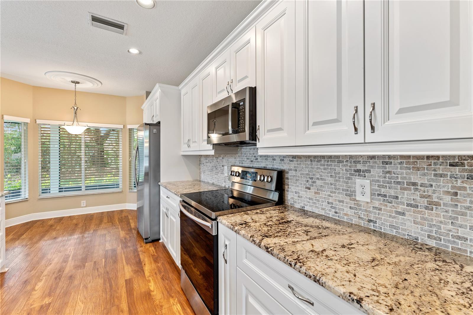 HUNTER'S GREEN, HUNTERS GREEN - Residential