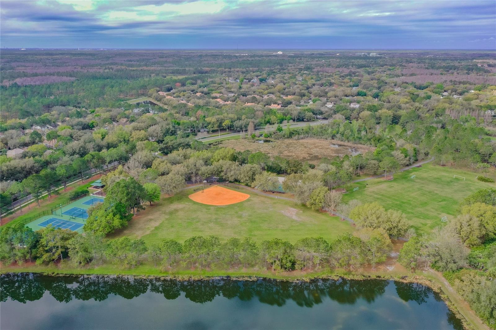 HUNTER'S GREEN, HUNTERS GREEN - Residential