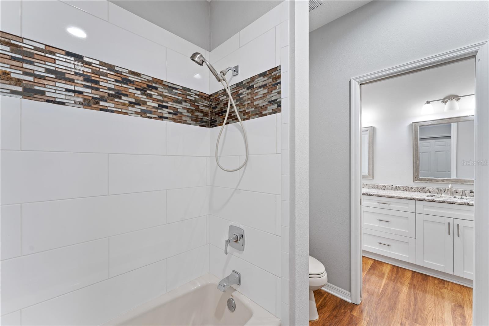 HUNTER'S GREEN, HUNTERS GREEN - Residential