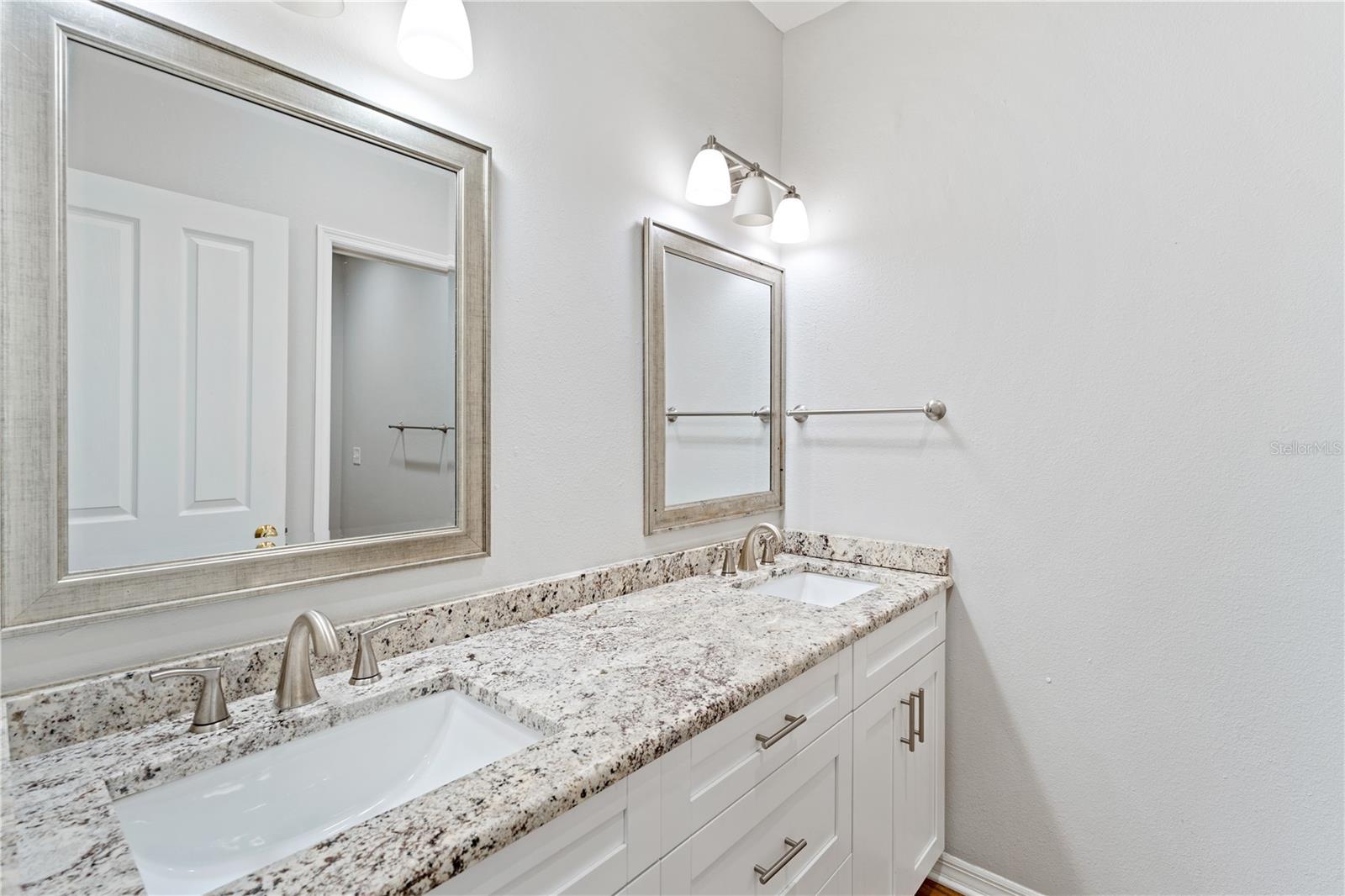 HUNTER'S GREEN, HUNTERS GREEN - Residential