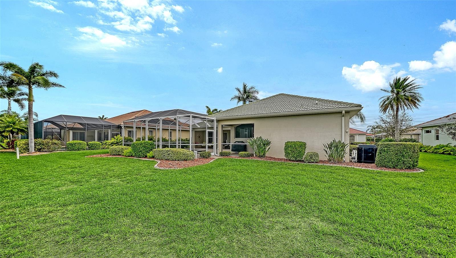 PELICAN POINTE GOLF & COUNTRY CLUB - Residential