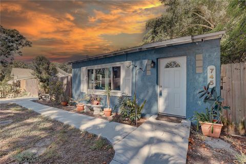 Photo of 745 Alamanda Way S, St Petersburg, FL 33705 (MLS # TB8433346)