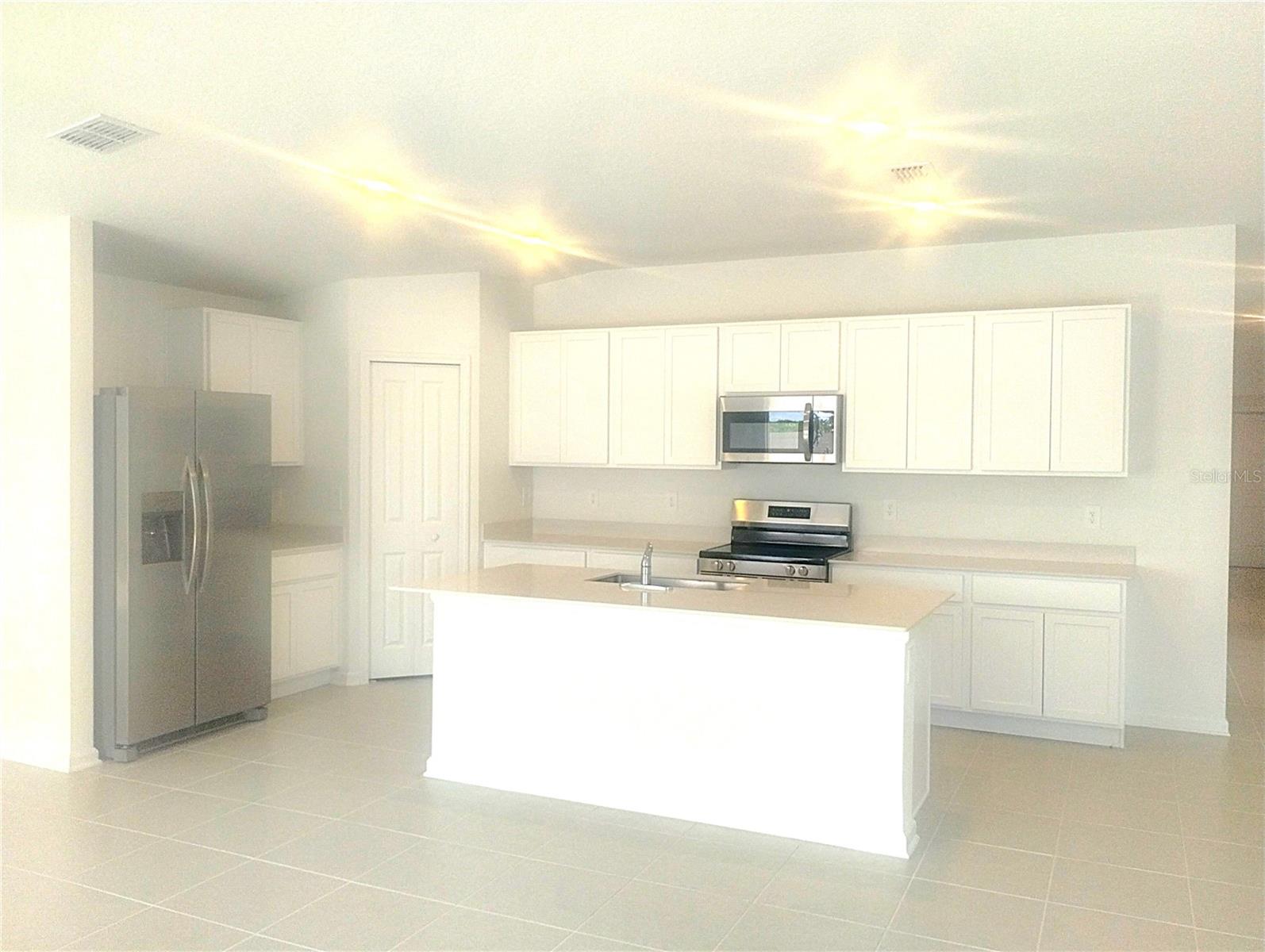 HUNT CLUB/LK WALES PH 1 - Residential Lease