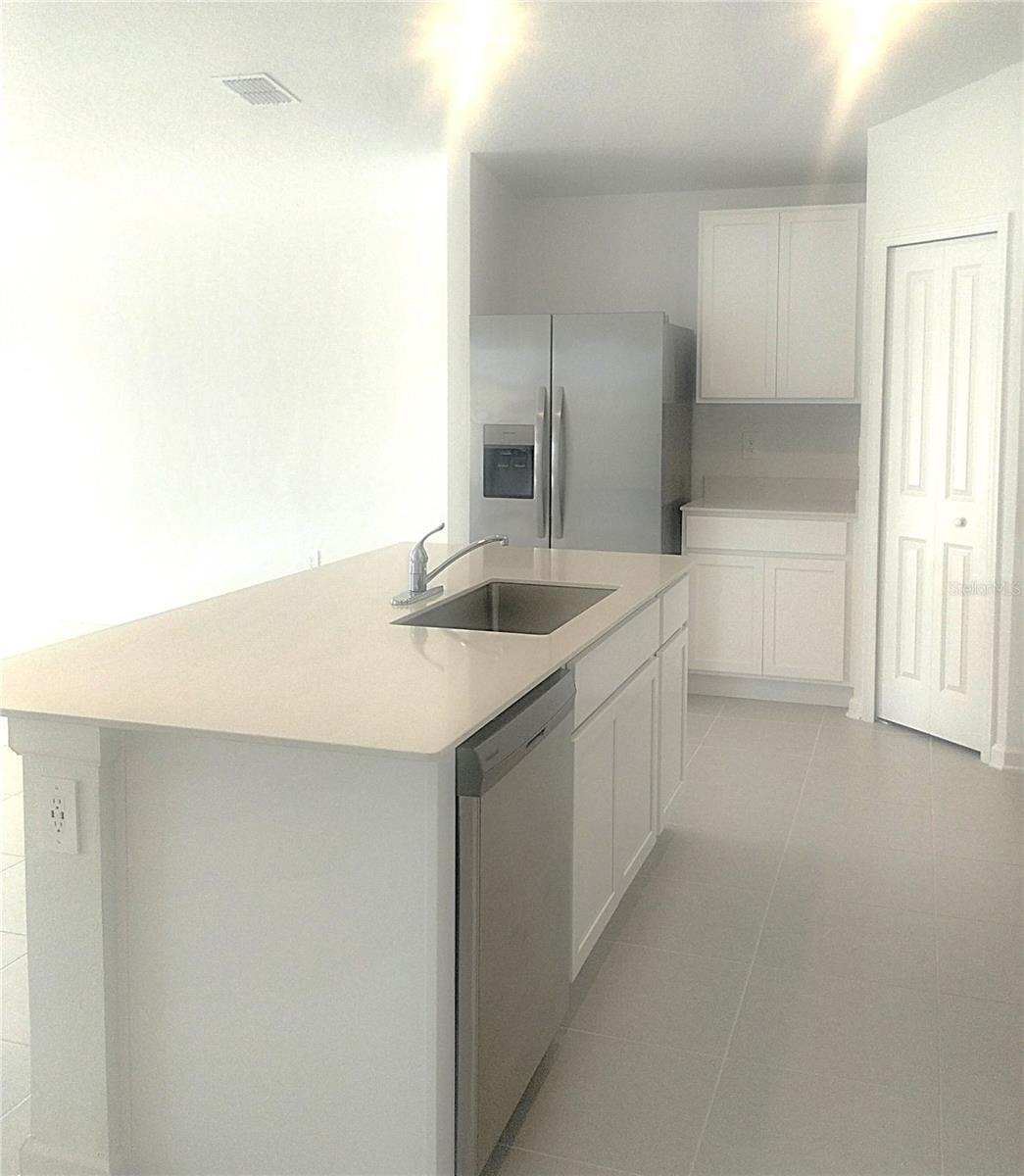 HUNT CLUB/LK WALES PH 1 - Residential Lease