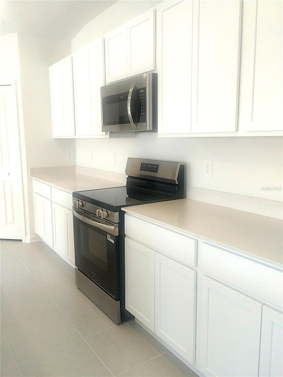HUNT CLUB/LK WALES PH 1 - Residential Lease
