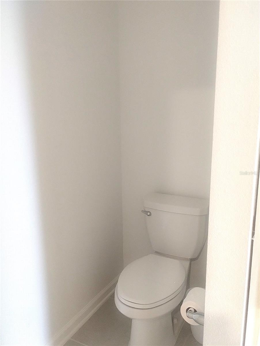HUNT CLUB/LK WALES PH 1 - Residential Lease