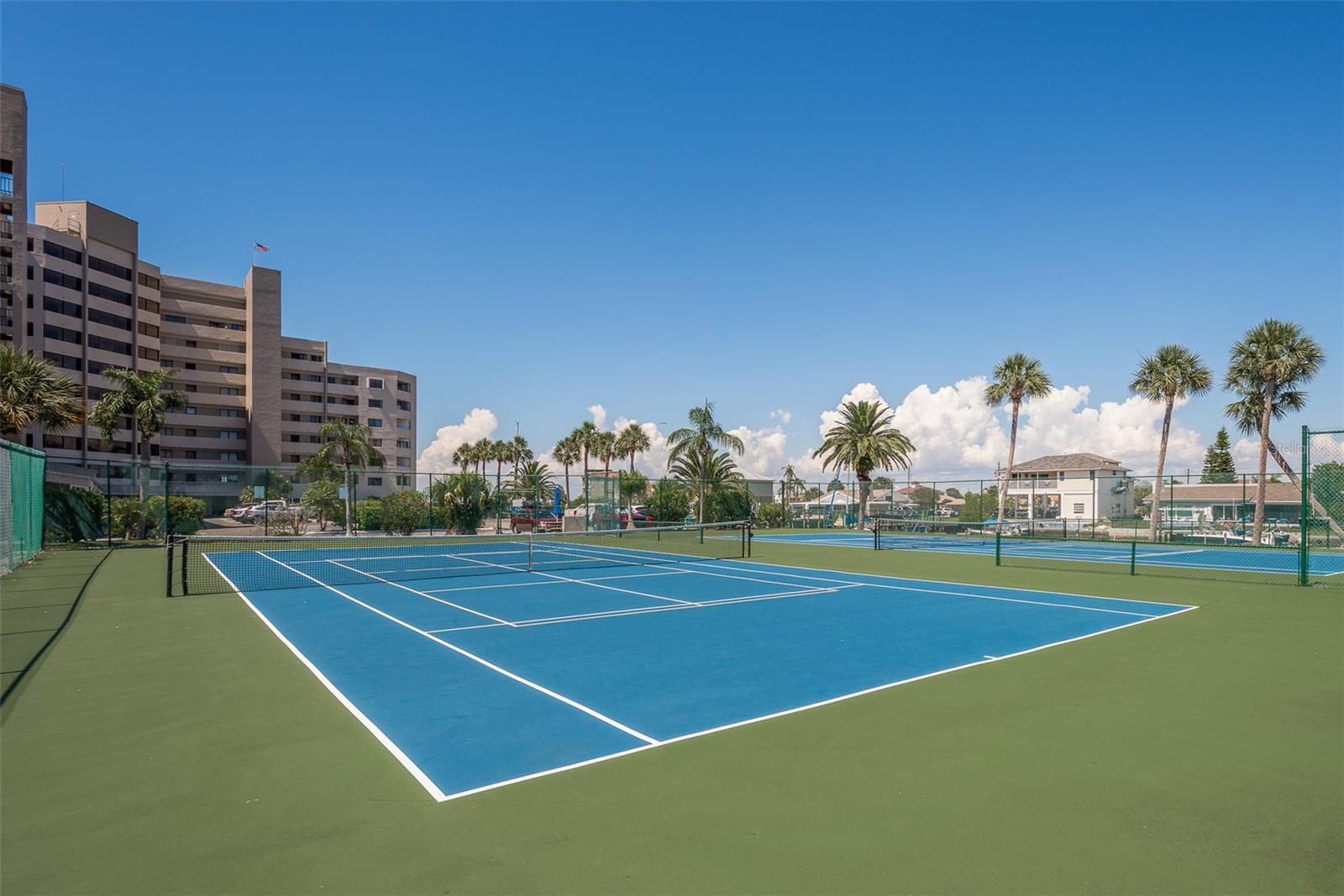 GULF ISLAND BEACH TENNIS - Residential