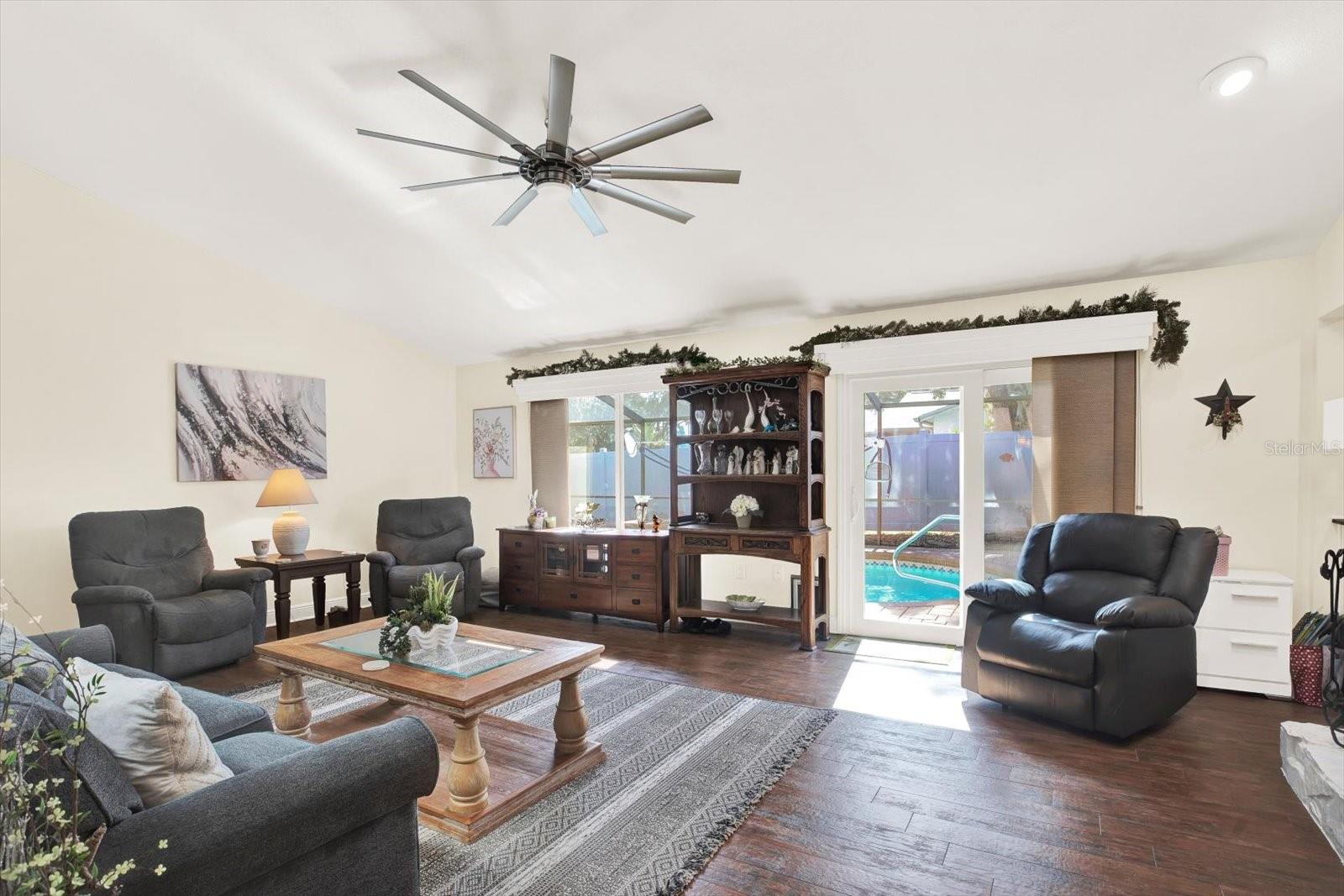 BLOOMINGDALE SEC I UNIT 2 - Residential