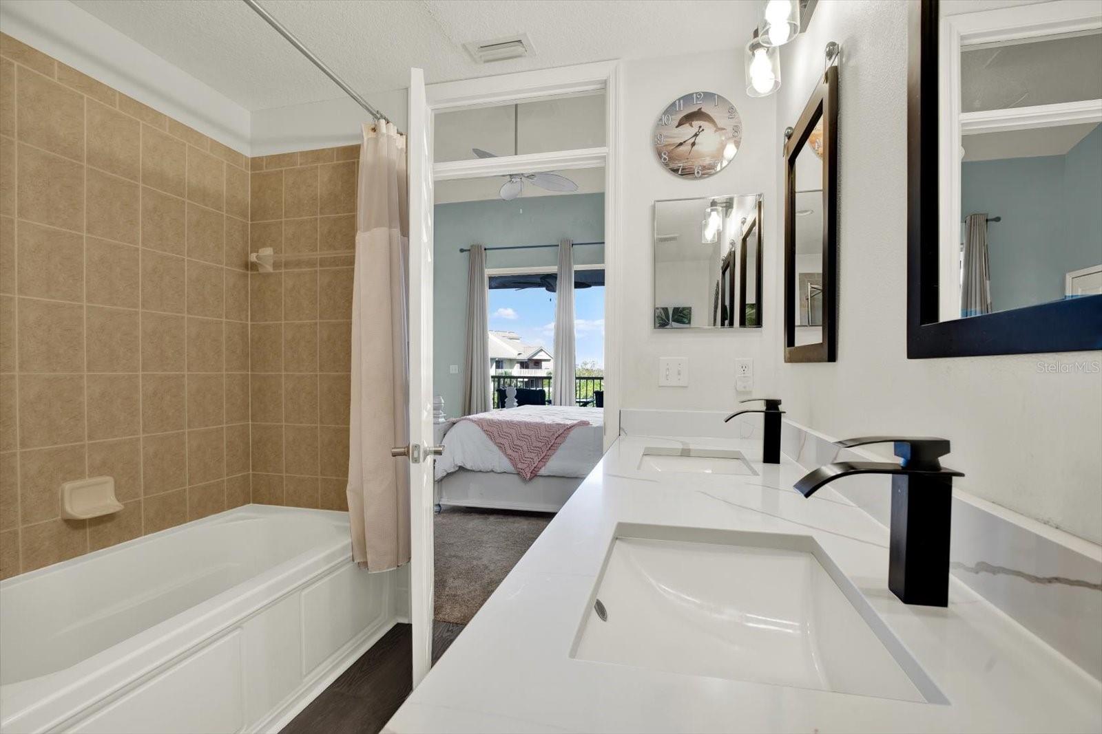 BAHIA BEACH TWNHMS PH 2 - Residential