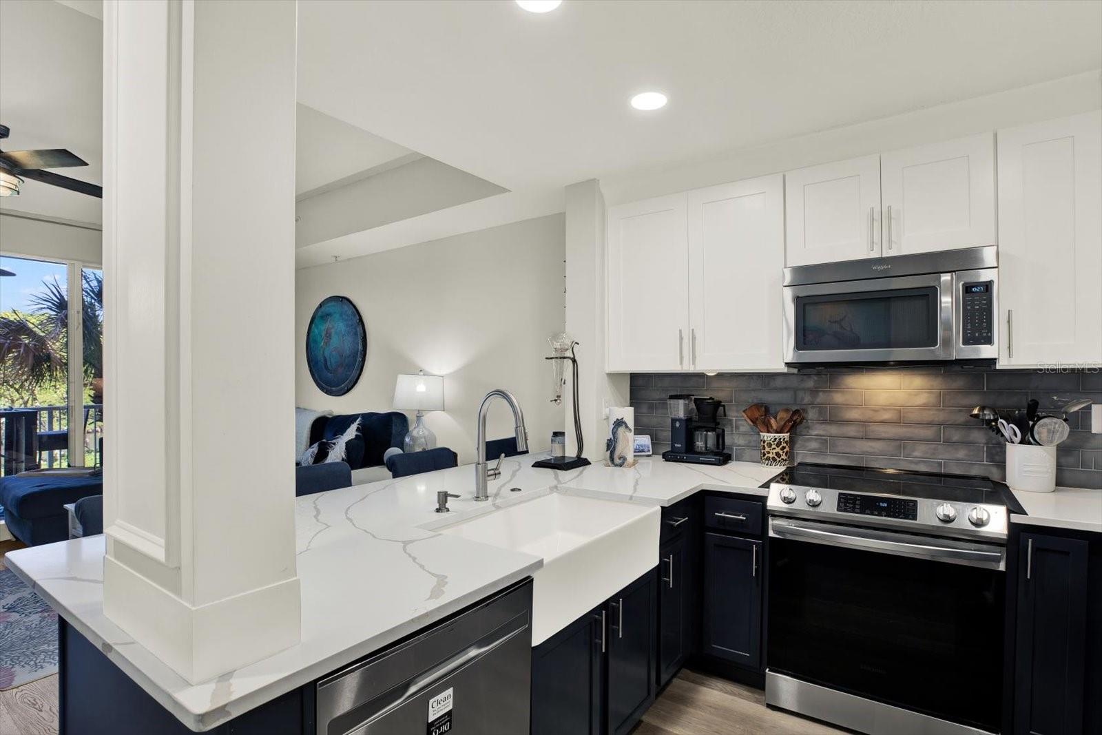 BAHIA BEACH TWNHMS PH 2 - Residential