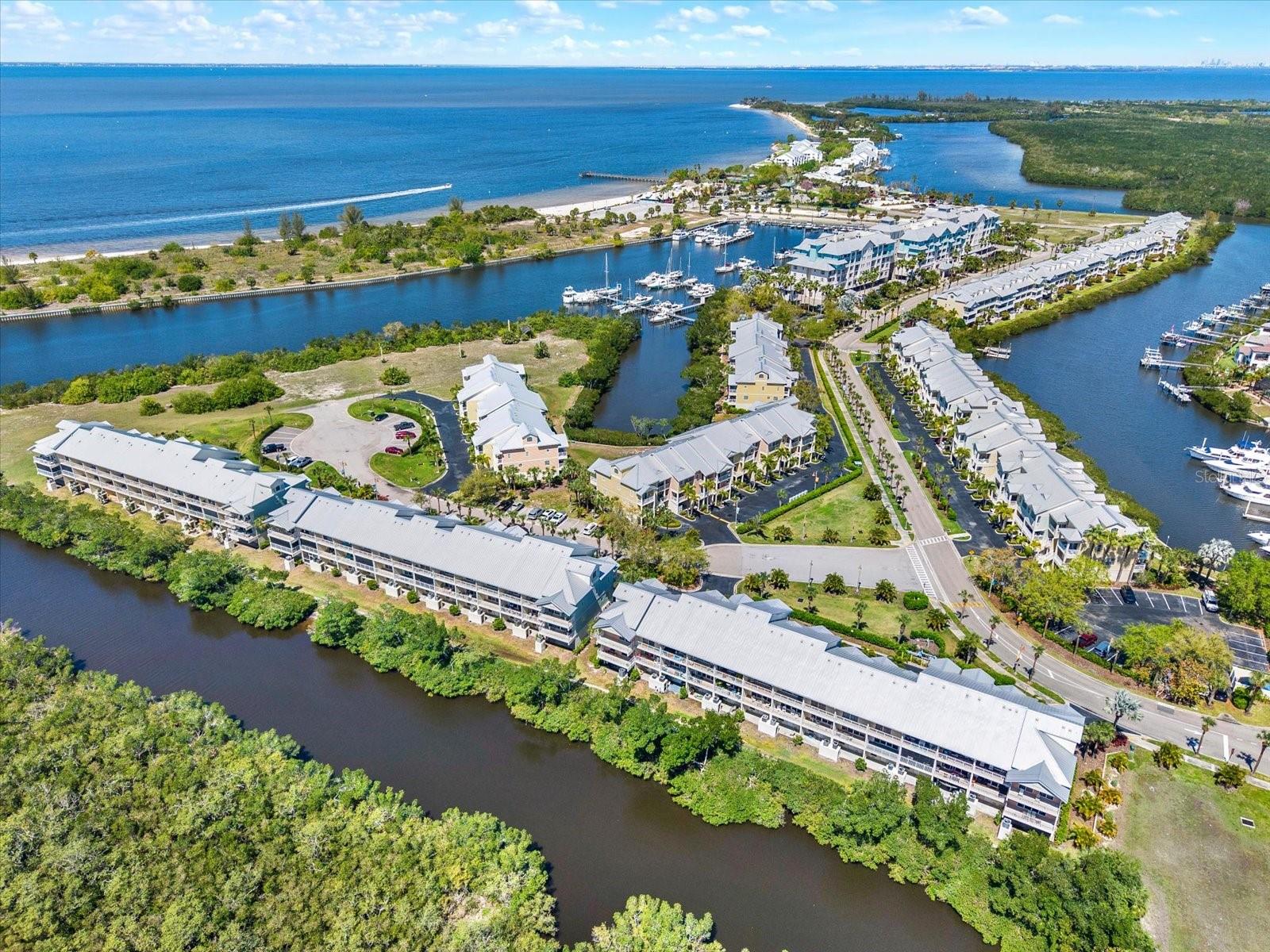 BAHIA BEACH TWNHMS PH 2 - Residential