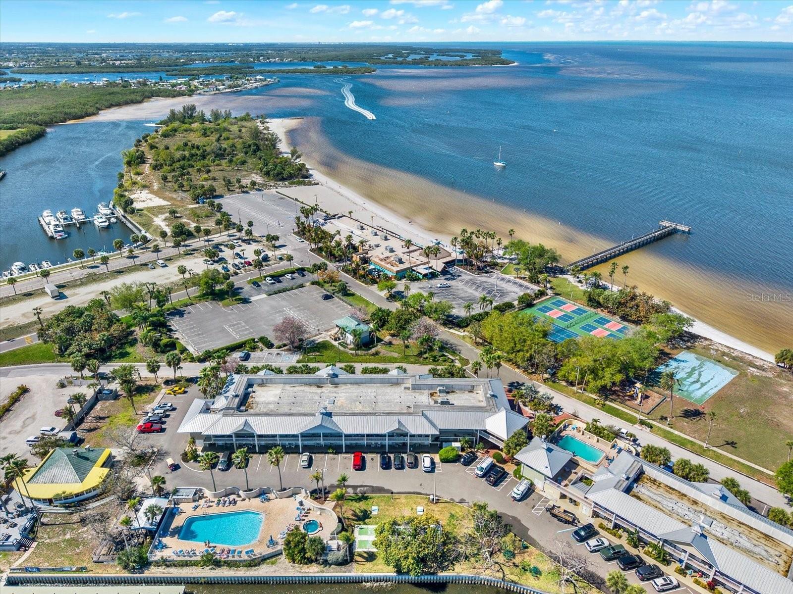 BAHIA BEACH TWNHMS PH 2 - Residential