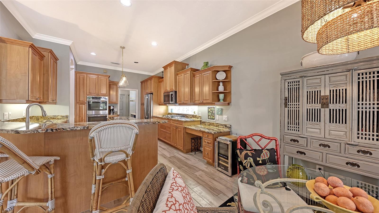 KENWOOD PARK - Residential