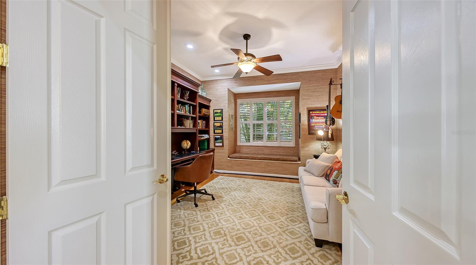 KENWOOD PARK - Residential