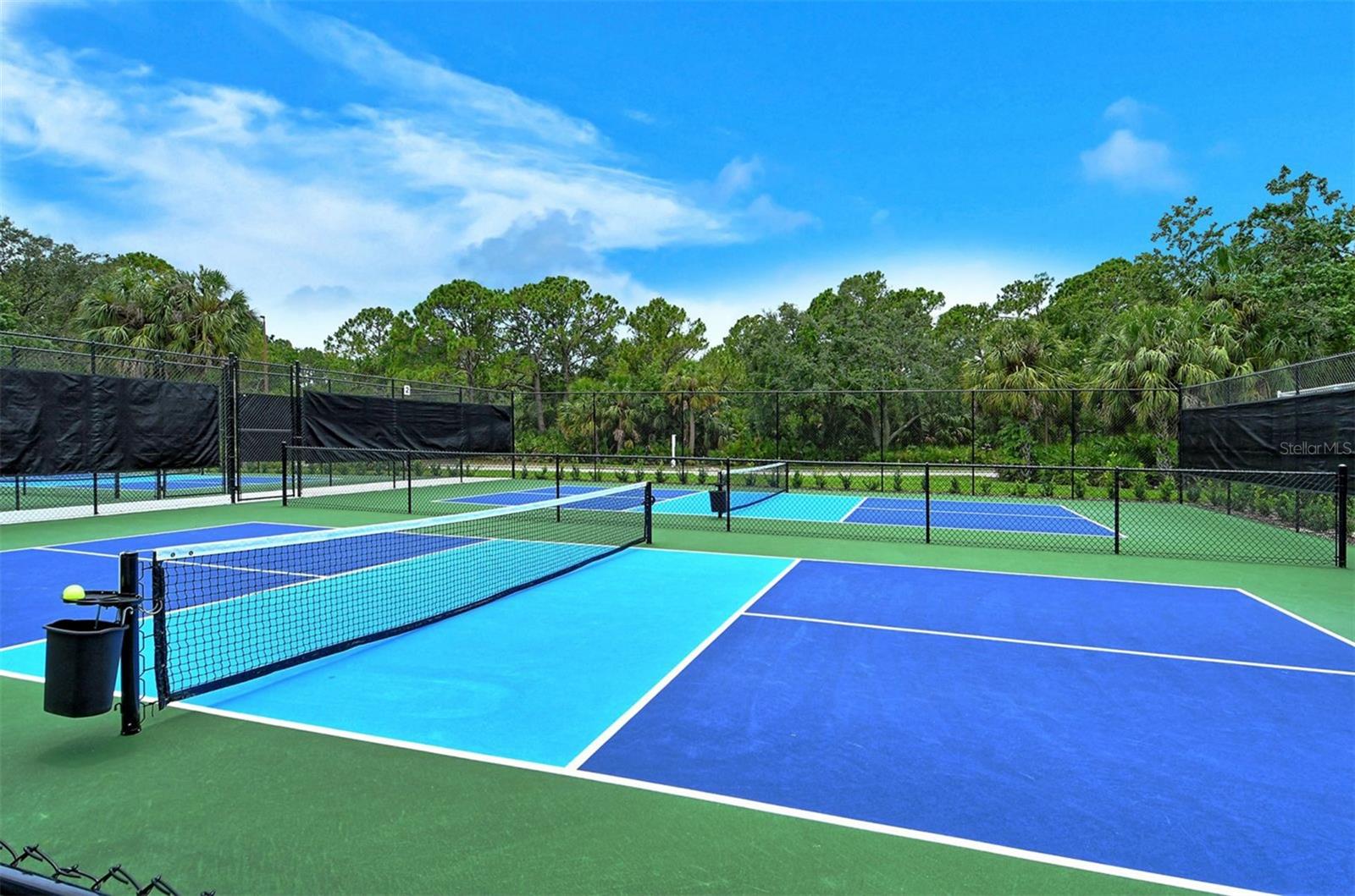 KENWOOD PARK - Residential