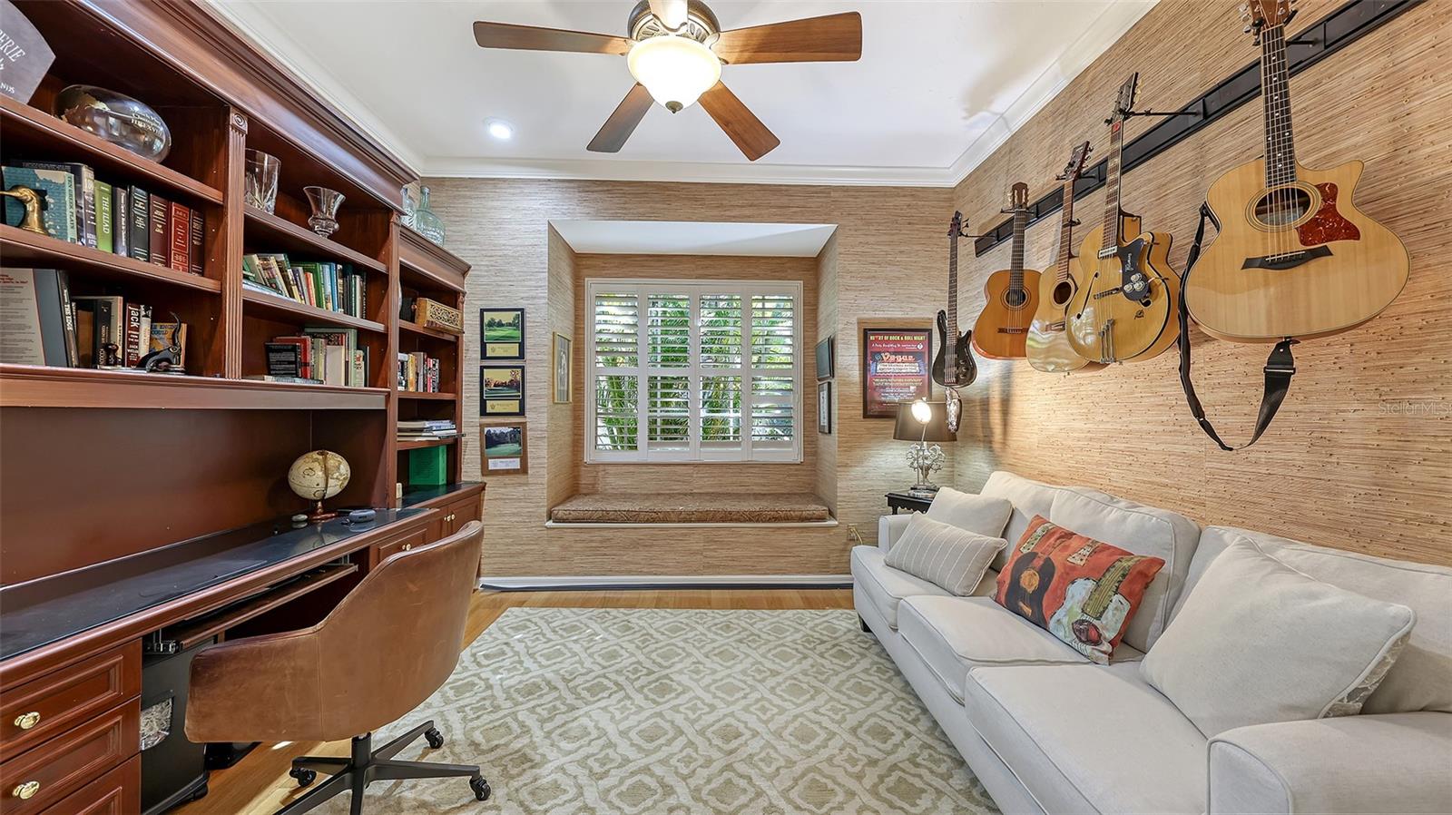 KENWOOD PARK - Residential