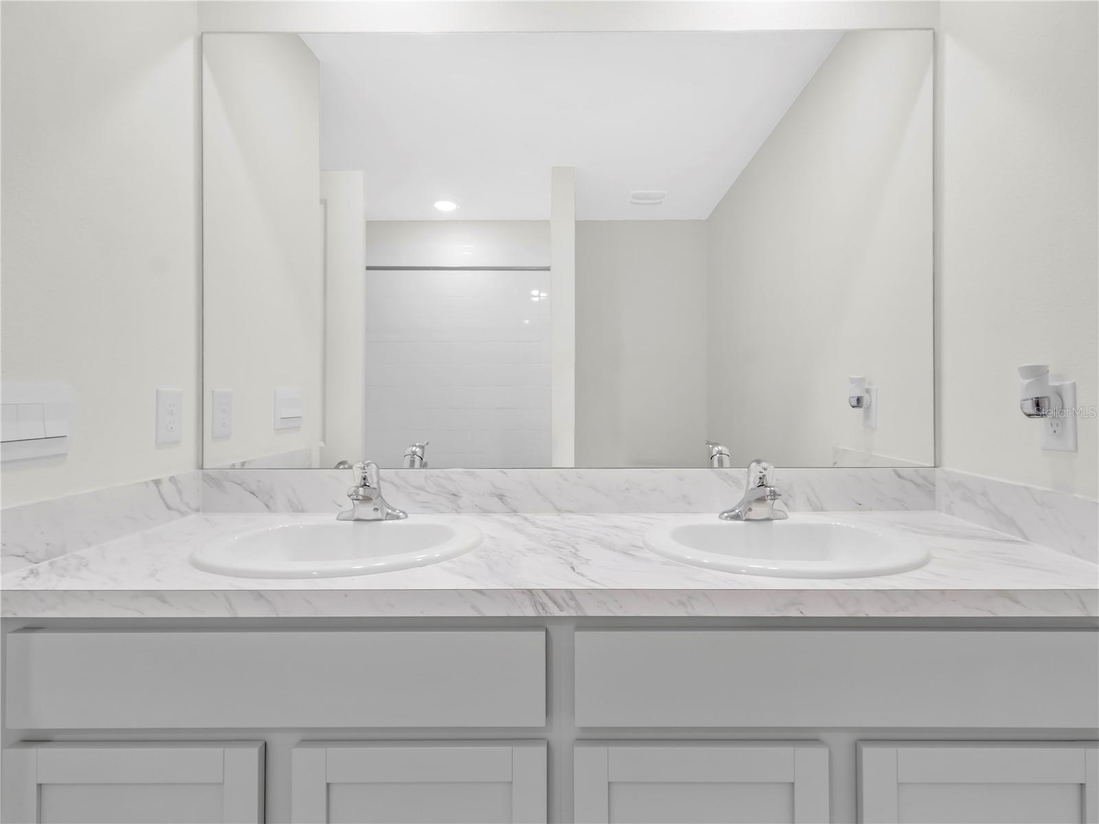 CREEK PRESERVE PH 1 6 7 & 8 - Residential Lease