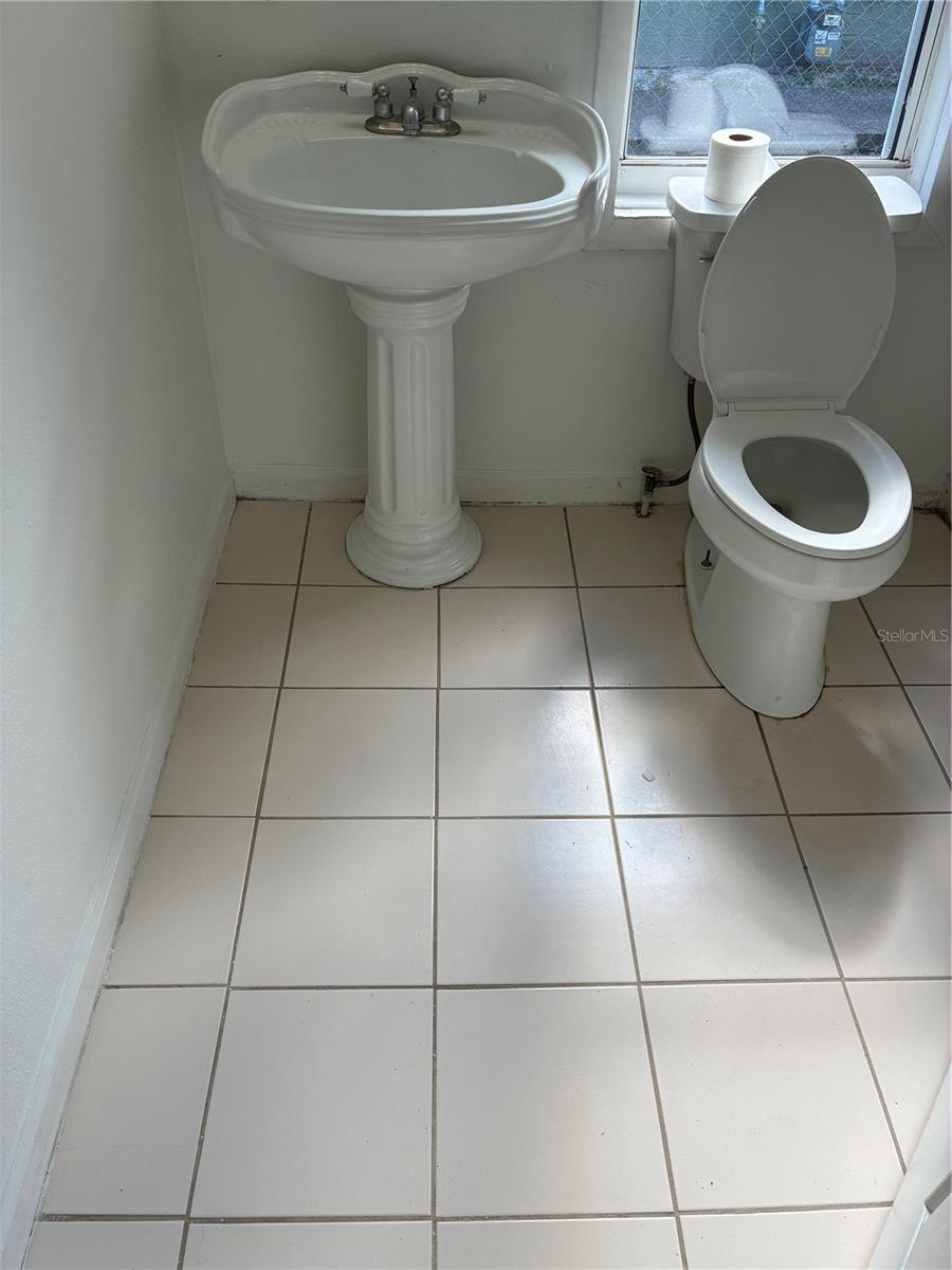 SUMMAGER BLK 70 DAYTONA - Residential Lease