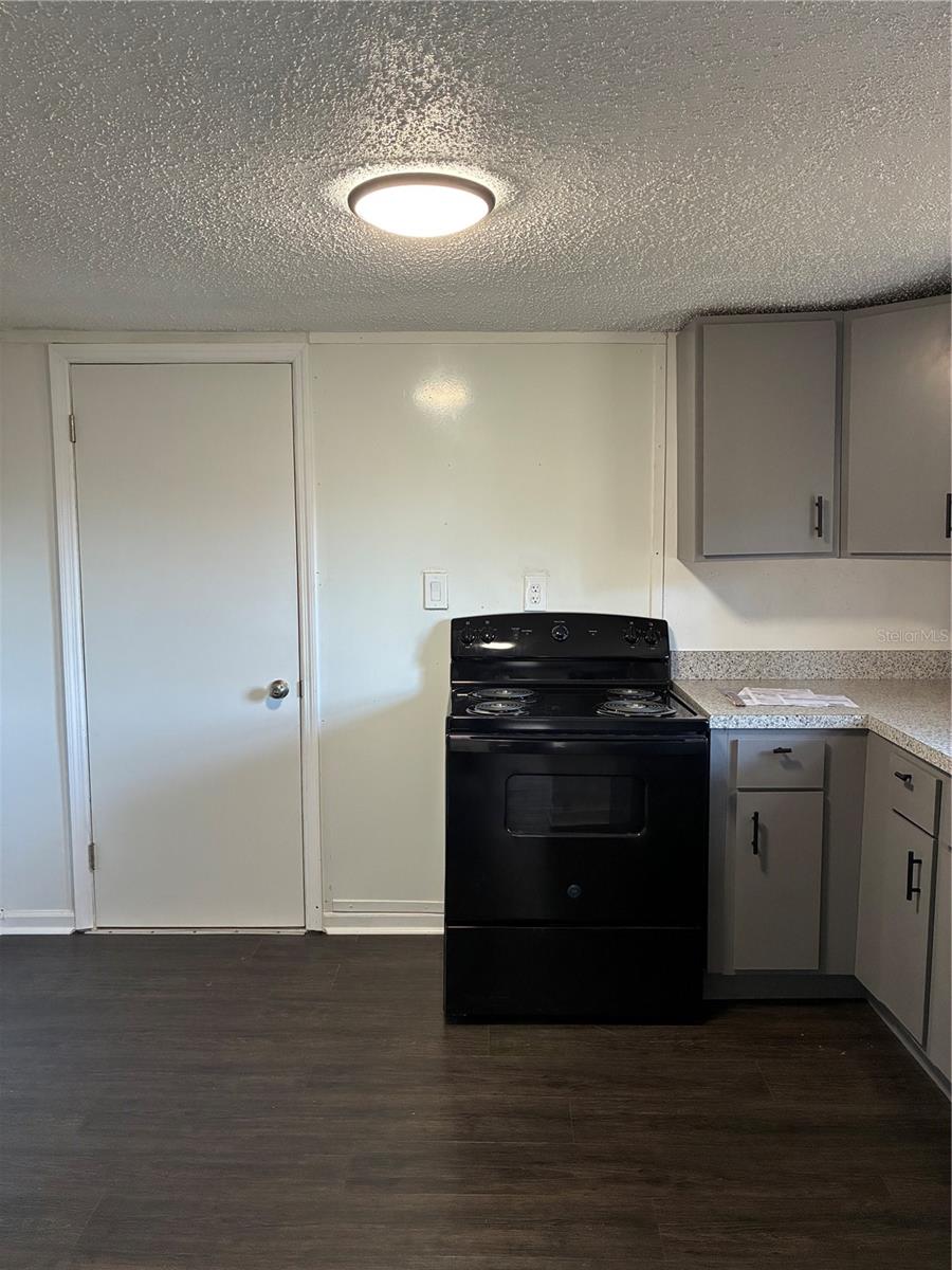 SUMMAGER BLK 70 DAYTONA - Residential Lease